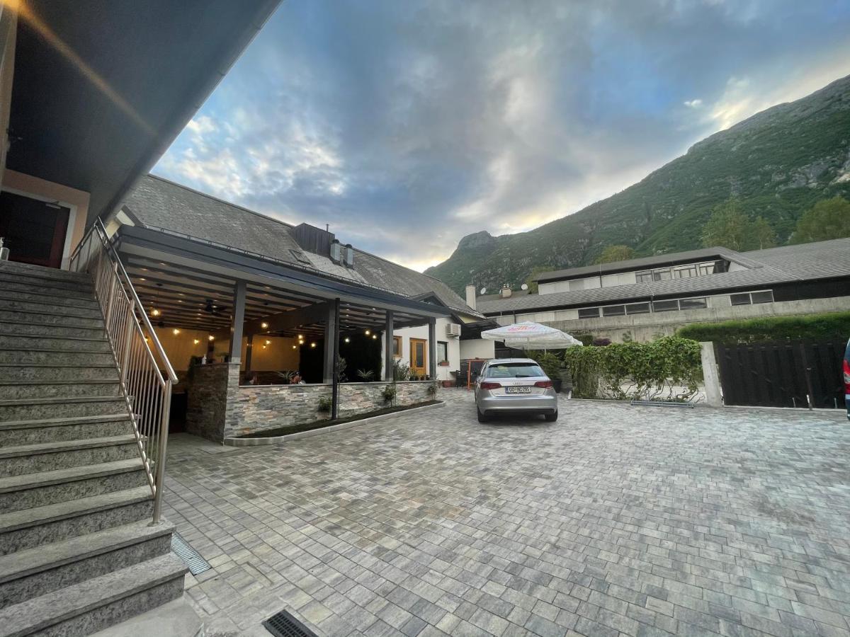 Gostisce Sovdat Bed & Breakfast Bovec Exterior photo